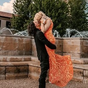 Meet your Posher, Cyane